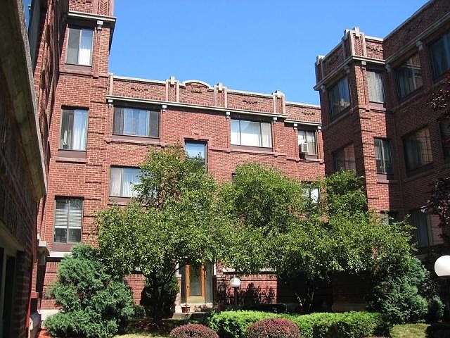 1st image of 928 W Sunnyside Ave #2F