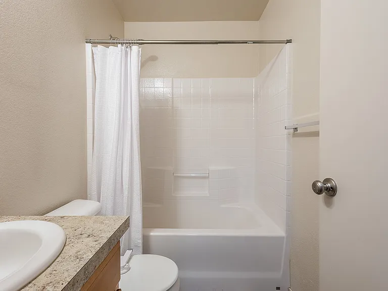 143 E Rose Lake Dr — Photo 32