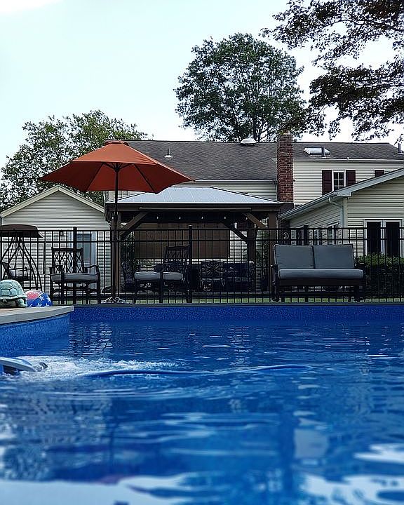 1st image of 11 Apallo Ln