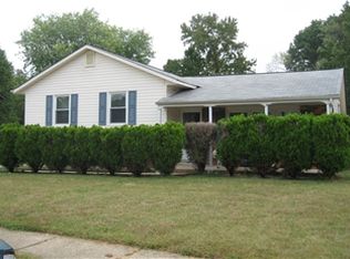 255 Oakfield Dr, Newark, DE 19713