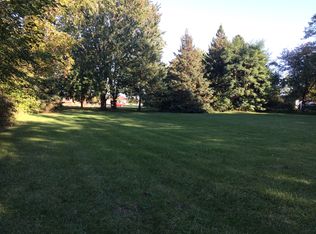 23110 Hall Rd, Woodhaven, MI 48183