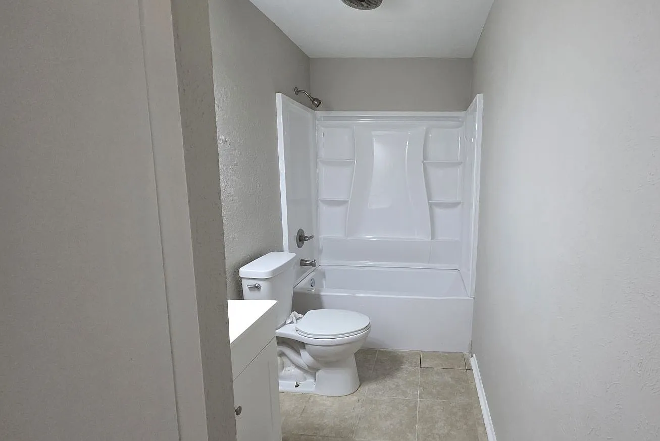 3 bed, 1450 sqft, $2,150 — Photo 3