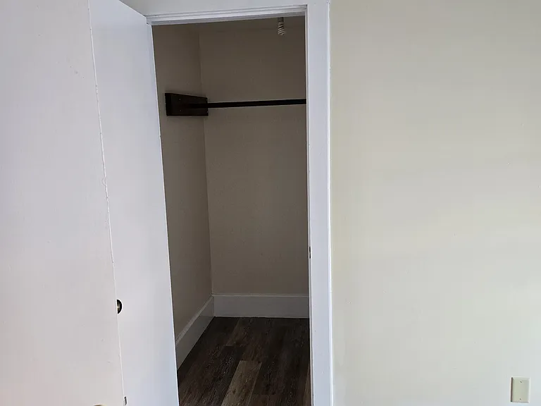 906 N Monroe St #2 — Photo 11