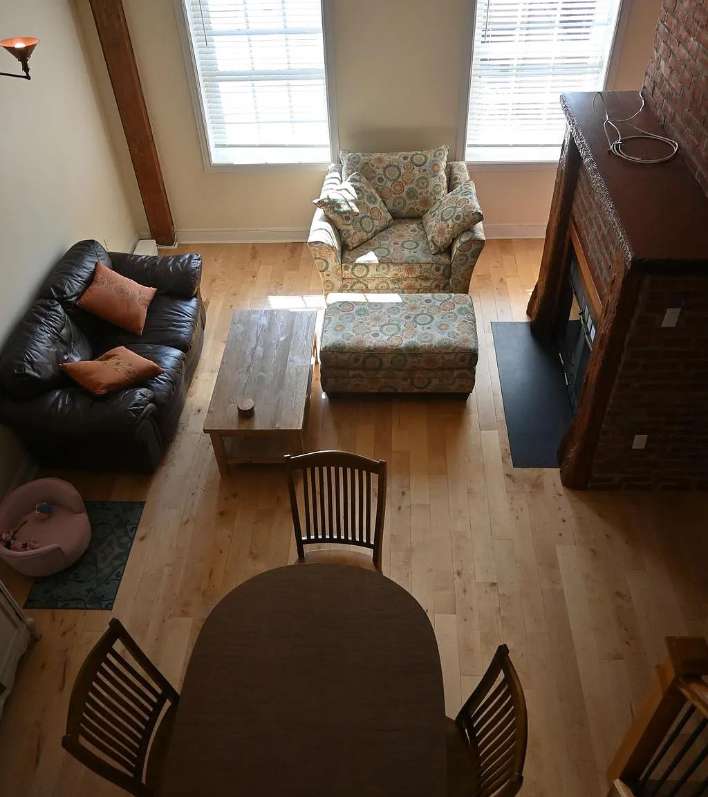 1 bed, 1034 sqft, $2,500 — Photo 2