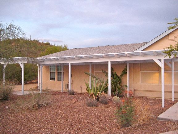 Another view of pergola