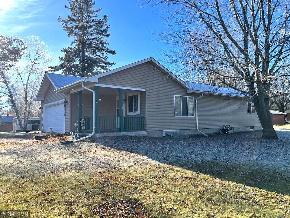 1st image of 422 6th Ave NE