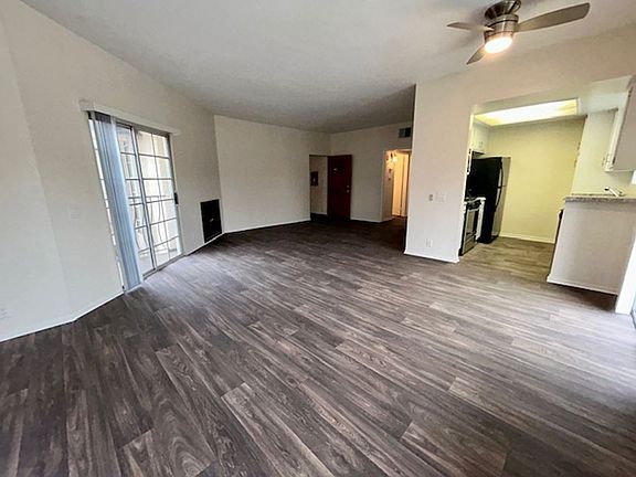 5th image of 908 S Shenandoah St #262-204
