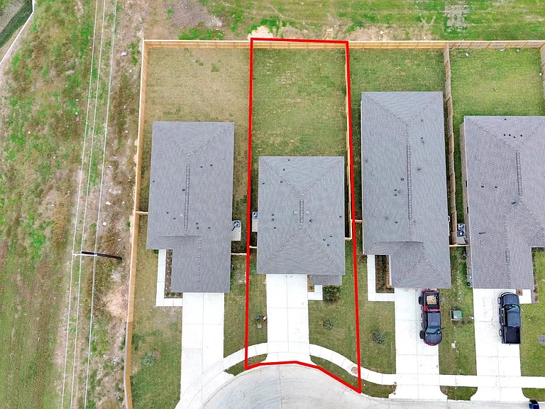1507 Windrose Bnd — Photo 42
