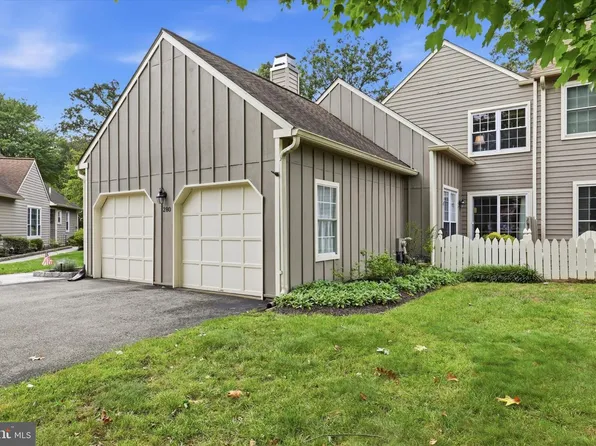 280 Tulip Tree Ct, Blue Bell, PA 19422