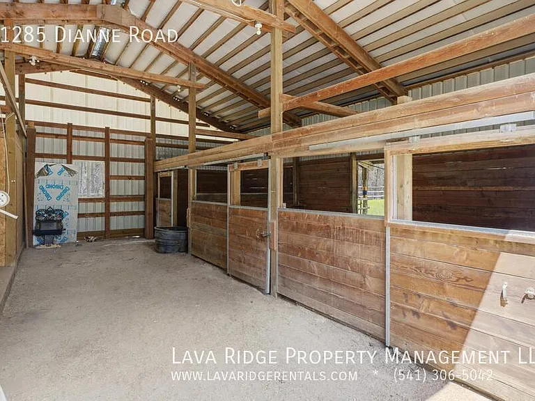 51285 Dianne Rd — Photo 57