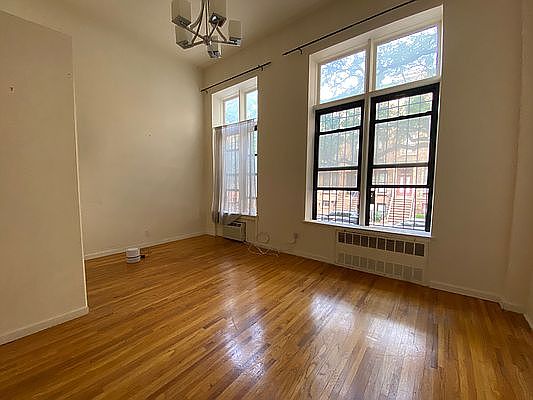 1st image of 110 W 87th St #1AA