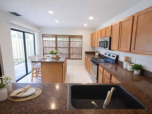 2nd image of 7893 Niagara Ave #1701