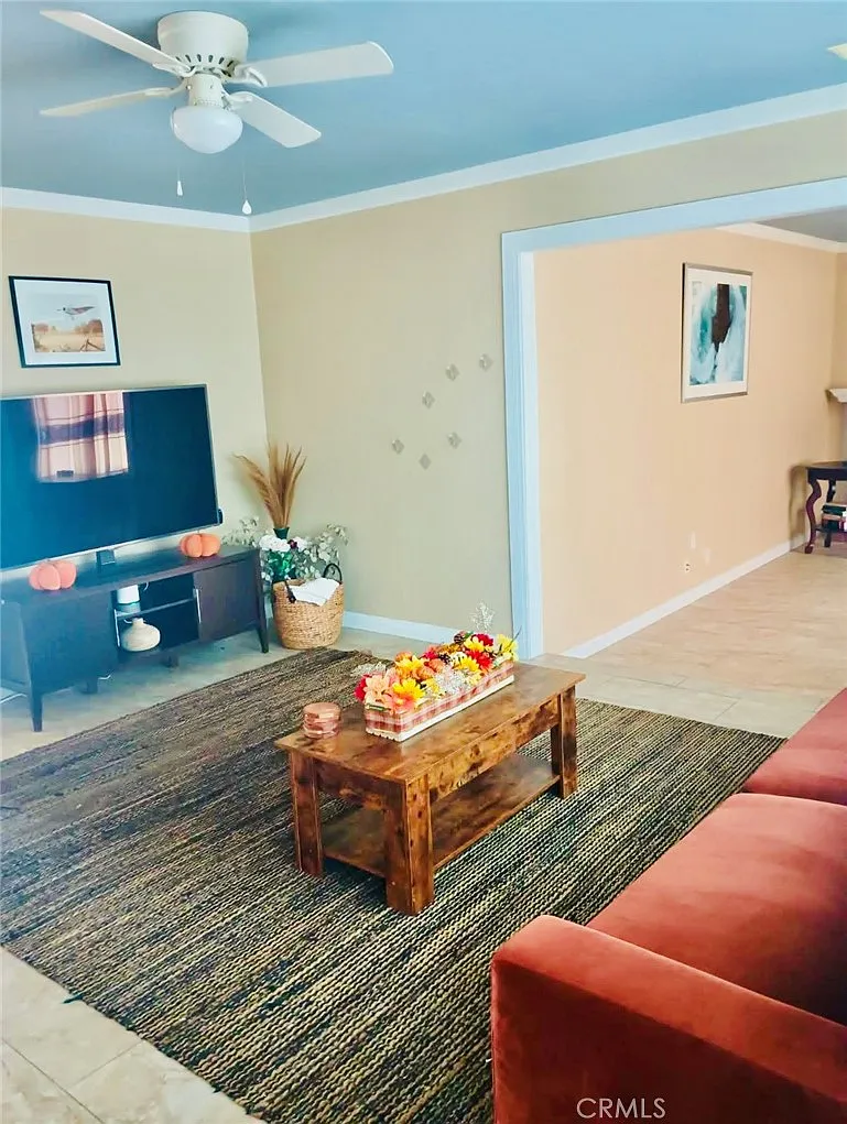 3 bed, 1.5 bath, 1024 sqft, $1,800 — Photo 4