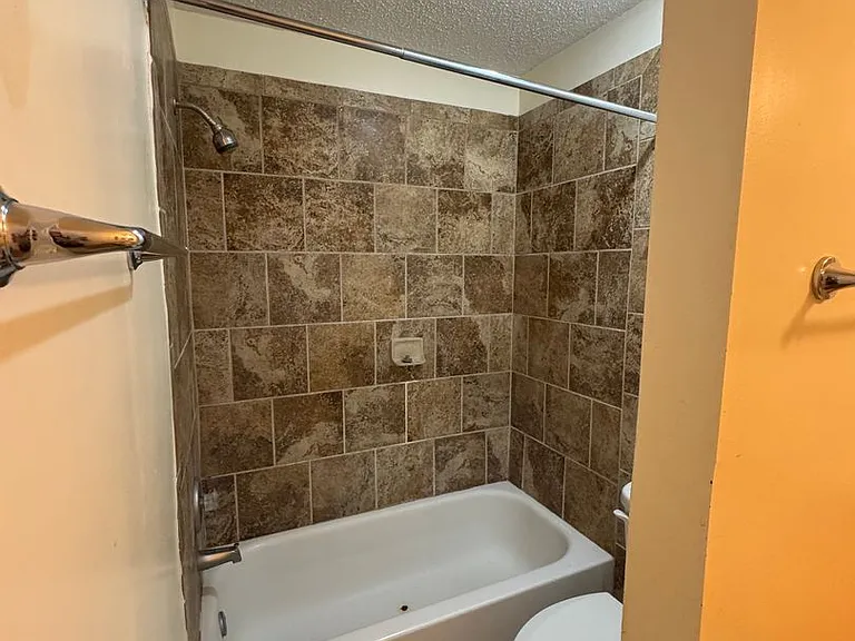 3324 Cross Creek Dr — Photo 15