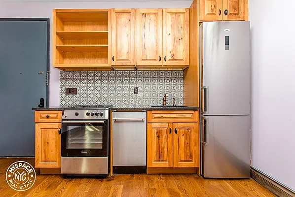 Rented by MySpaceNYC | media 3