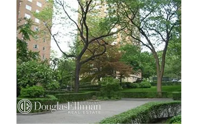 Sold by Douglas Elliman | media 7