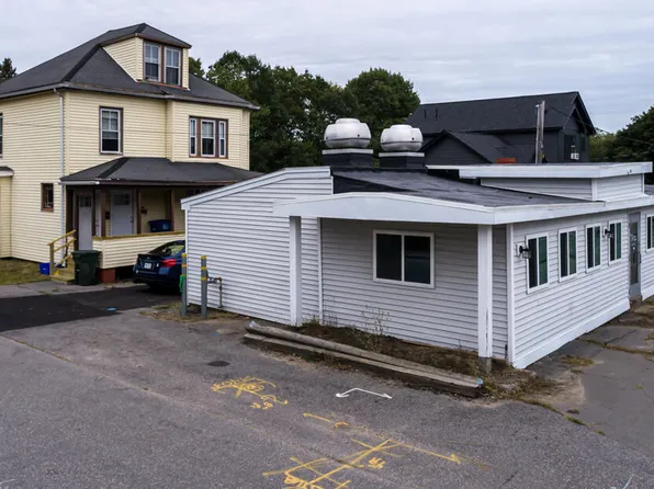 449 Main Street, South Portland, ME 04106