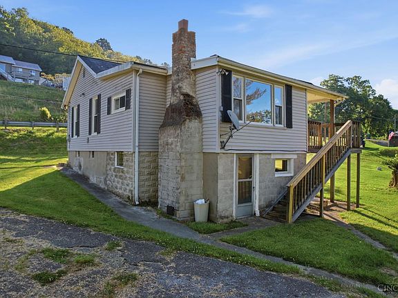 5th image of 623 N 2nd St