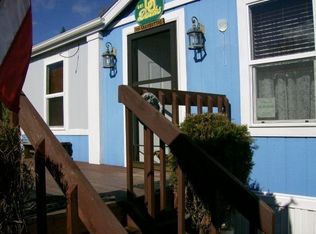 300 Horseshoe Ln, Tenmile, OR 97481