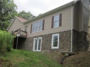 599 Market Rd, Narrows, VA 24124