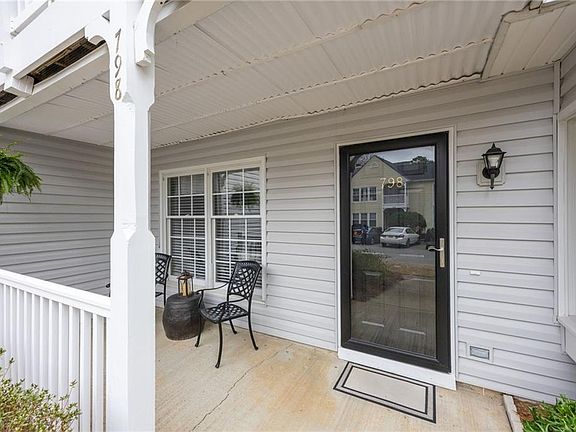 2nd image of 798 Sentinel Rdg SW