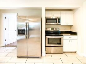 1504 Old Sulphur Spring Rd, Halethorpe, MD