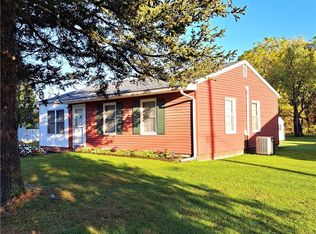208 Maple Dr, Oneida, NY 13421