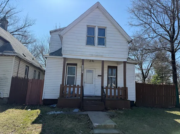 2212 W Wiswall St, Peoria, IL 61605