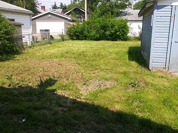 3rd image of 1307 N Denny St