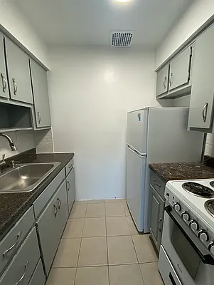 Rented by Compass | media 6