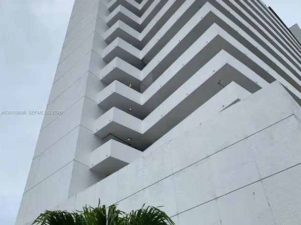 36 NW 6th Ave APT 1108, Miami, FL 33128