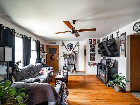 3rd image of 865 Harding AVENUE #867-869