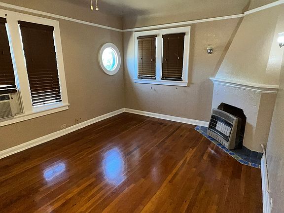 2nd image of 1950 W Huisache Ave APT 4