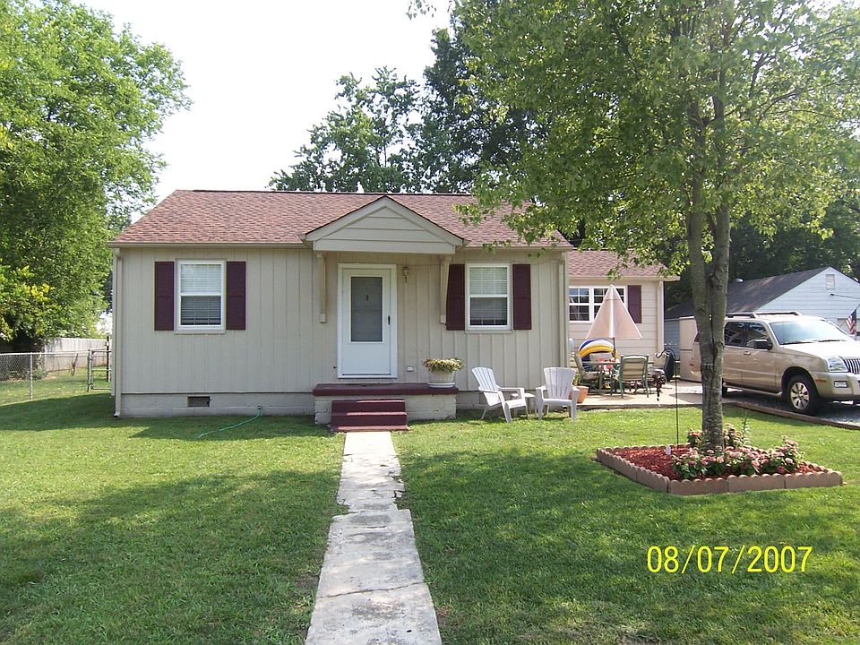1st image of 1720 Strawberry Ln