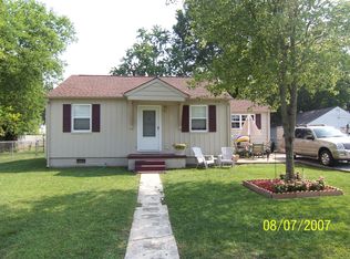 1720 Strawberry Ln, Hixson, TN 37343