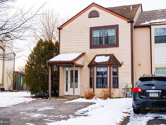 2nd image of 641 Whittier Dr