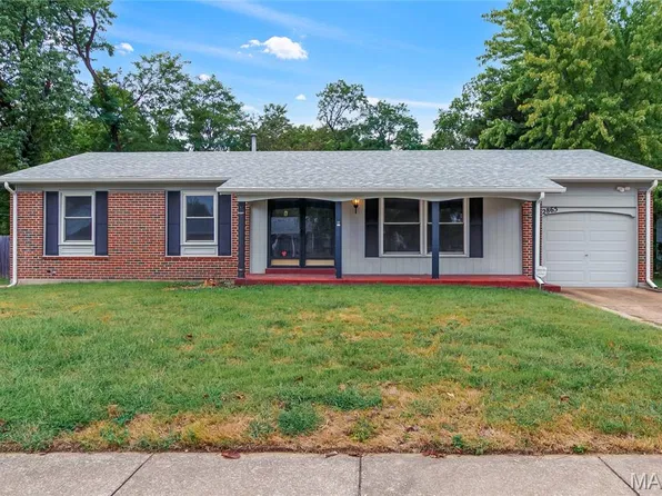 2865 Heatherton Dr, Florissant, MO 63033