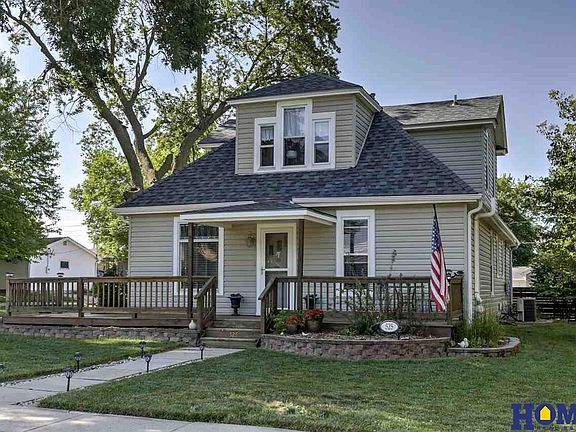 3rd image of 525 Grandview Ave