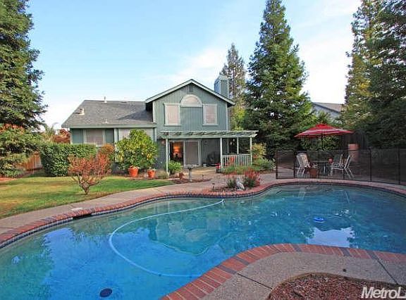 2nd image of 103 Yager Dr