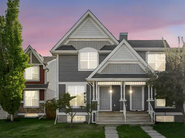 49 E Auburn Crest Ln SE, Calgary, AB T3M 0Z1