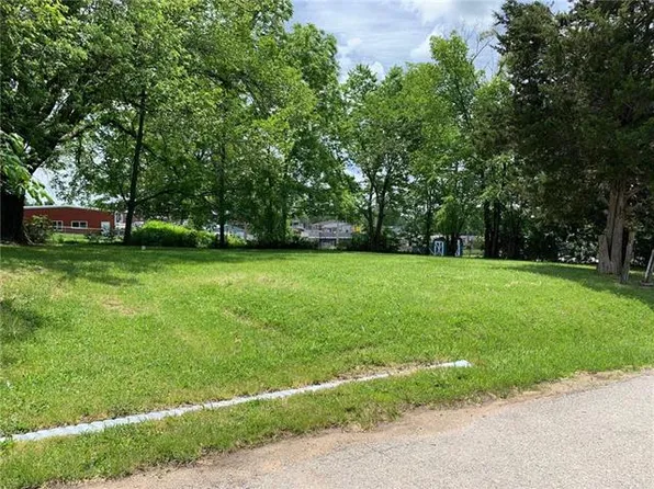 201 E Allen St, Knob Noster, MO 65336