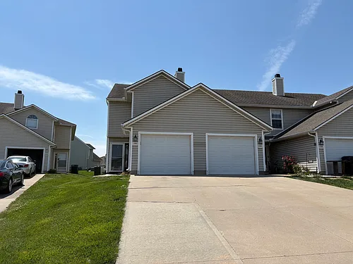 1282 NW Phelps Ct Photo 1