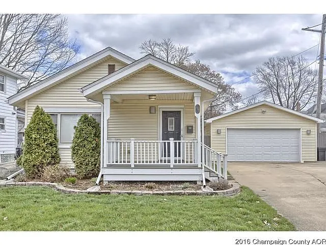 304 N Russell St photo 1
