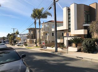 719 1st Pl, Hermosa Beach, CA 90254