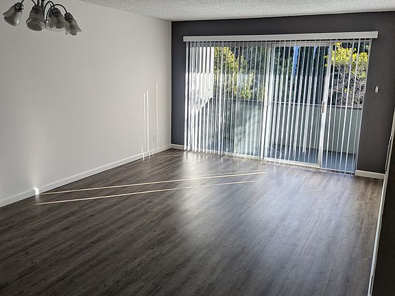 4th image of 1944 Garden Dr APT 207