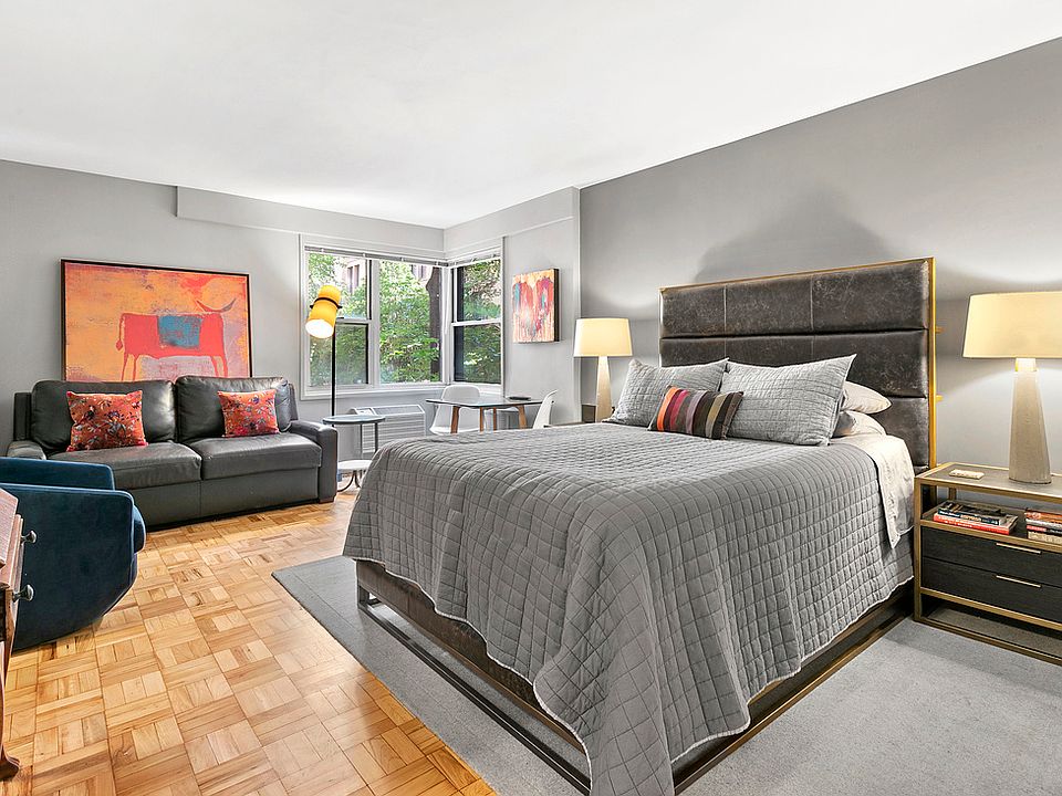 1st image of 14 Horatio St #2A