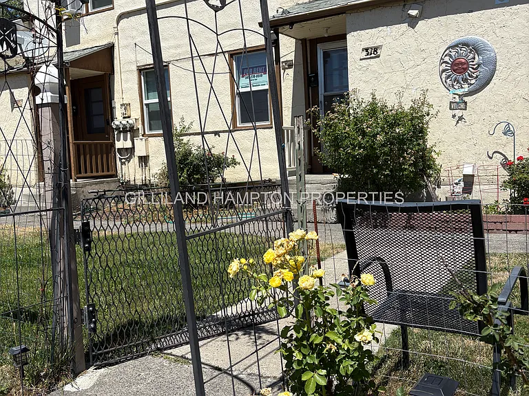 318 NW 15th St #318 — Photo 51