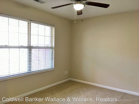 3rd image of 5263 Avery Woods Ln