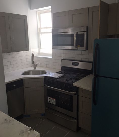 1st image of 3144 36th St #4