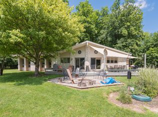 6170 Cascade Rd SE, Grand Rapids, MI 49546